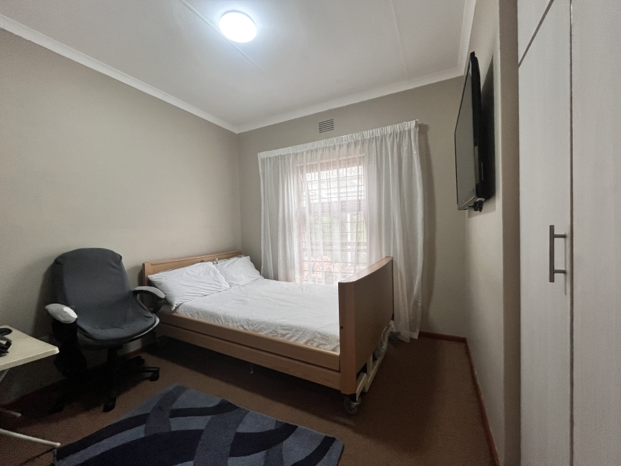 4 Bedroom Property for Sale in Dana Bay Western Cape